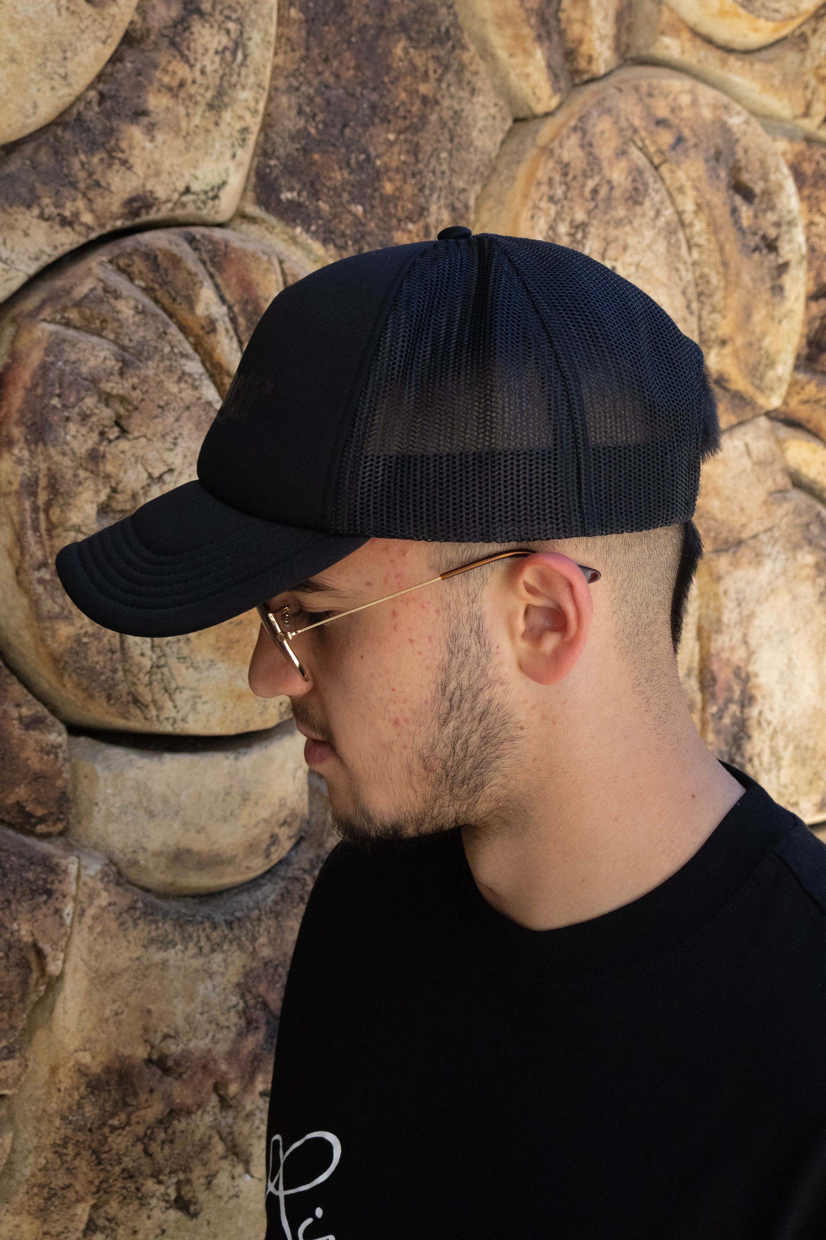 The Essence Trucker / Shadow Noir